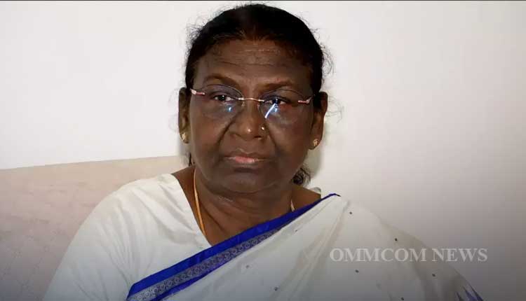 President Murmu Visits Alma Mater, Interacts With Students