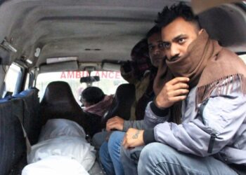 New Delhi: Family members with mortal remains of the deceased woman of Kanjhawala incident, being taken to her residence from the Maulana Azad Medical mortuary in New Delhi on Tuesday, January 03, 2023. (Photo: Anupam Gautam/IANS)