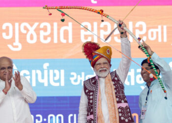 Chhotaudepur: Prime Minister Narendra Modi with Gujarat CM Bhupendra Patel during the foundation stone laying ceremony of various projects at Bodeli, in Chhotaudepur, Gujarat, Wednesday, September 27,2023.(IANS/PIB)