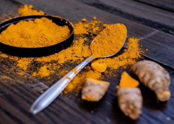 Add a pinch of Turmeric to your Winter Diet.