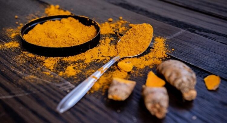 Add a pinch of Turmeric to your Winter Diet.