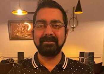 Indian restaurant manager