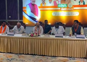 Amit Shah chairs BJP-JD(S) core committee meet