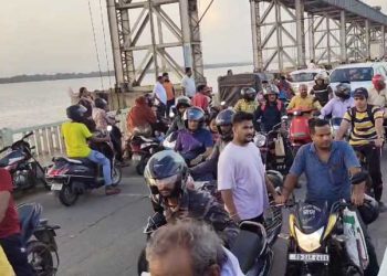 Man Jumps into Mahanadi_Jobra Barrage