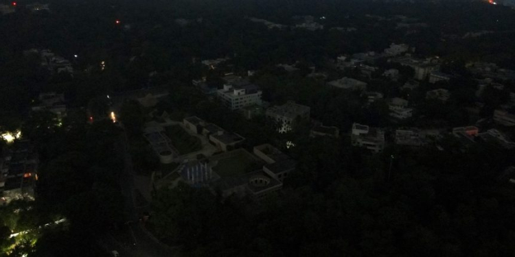 Jamshedpur: Blackout observed in parts of Jamshedpur as part of the nationwide civil defence mock drill initiated by the Ministry of Home Affairs on Wednesday, May 07, 2025. (Photo: IANS)