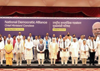 New Delhi: Prime Minister Narendra Modi poses for a group with NDA Chief Ministers and Deputy Chief Ministers as Union Ministers Amit Shah, Rajnath Singh, and J.P. Nadda look on at Ashoka Hotel, New Delhi, on Sunday, May 25, 2025. (Photo: IANS)