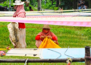 Handloom Weavers