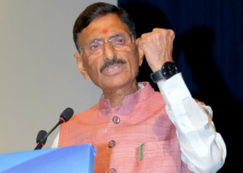 New Delhi: Union MoS for Defence Sanjay Seth addresses the gathering during a Job Fair for Armed Forces ex-servicemen, organised by the Directorate General Resettlement (DGR), at Shankar Vihar in New Delhi on Friday, August 29, 2025. (Photo: IANS/X/@SpokespersonMoD)