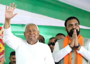 Darbhanga: Bihar Chief Minister Nitish Kumar and Deputy Chief Minister Samrat Choudhry during the NDA Karyakarta Samvad, in Darbhanga on Friday, September 26, 2025. (Photo: IANS)