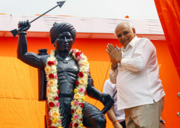 Ahmedabad: Gujarat Chief Minister Bhupendra Patel during the inauguration of the Urban Forest Garden and the statue of Bhagwan Birsa Munda event in Ahmedabad on Friday, August 08, 2025. (Photo: IANS)
