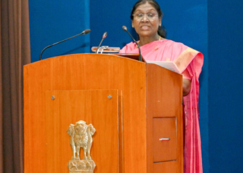New Delhi: President Droupadi Murmu addresses the Constitution Day celebrations organized by the Supreme Court of India, in New Delhi, Wednesday, November 26, 2025. (IANS/X/@rashtrapatibhvn)