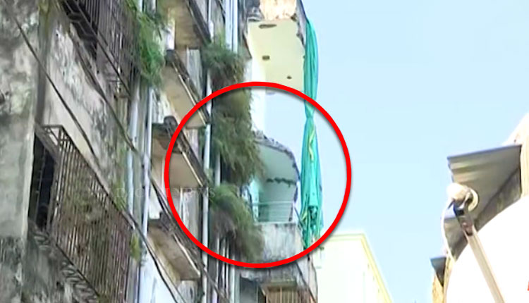 Old Apartment Collapses - Cuttack