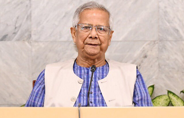 Dhaka: Chief Adviser of Bangladesh, Muhammad Yunus, addresses a meeting of the Advisory Council in Dhaka on Thursday, December 18, 2025. The council discussed key issues including the draft of the Enforced Disappearances (Amendment) Ordinance 2025, the Haor and Wetlands Conservation Ordinance 2025, and the establishment of a new Bangladesh Embassy in Bern, Switzerland. (Photo: IANS)