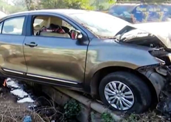 Robbers’ Car Crashes