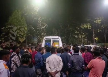 Locals Stage Protest - Jharsuguda