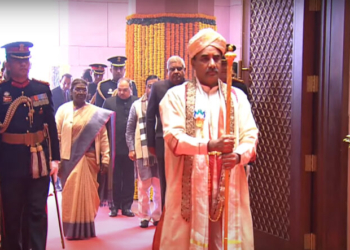 New Delhi : President Droupadi Murmu arrives at the Parliament to address the joint session of both Houses on the opening day of the Budget, in New Delhi on Wednesday, Jan 31, 2024. (Photo: IANS/Sansad TV)