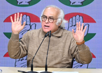 New Delhi: AICC General Secretary (Communications) and Congress MP Jairam Ramesh addresses a press conference in New Delhi on Friday, December 19, 2025. (Photo: IANS/Deepak Kumar)