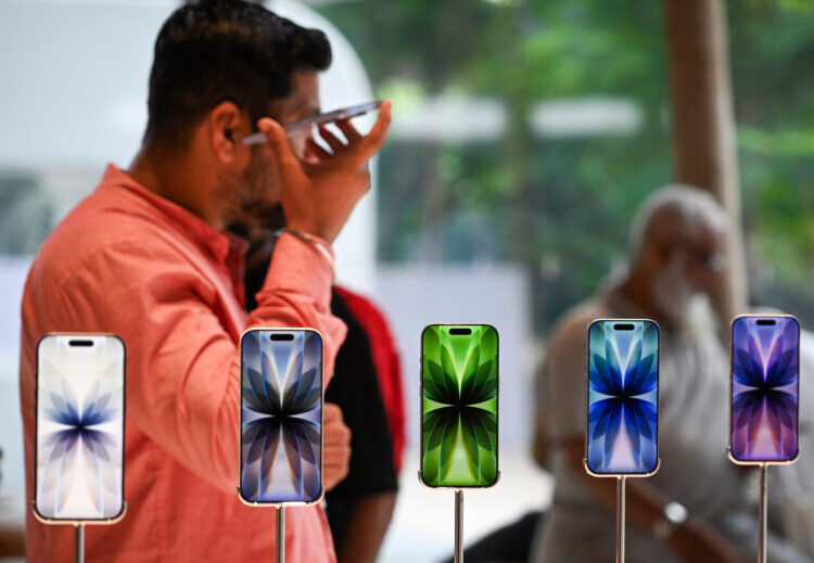 India’s Smartphone Purchase Pattern Changes As iPhone 16 Tops Sales Chart