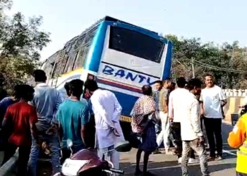 Bus Overturns
