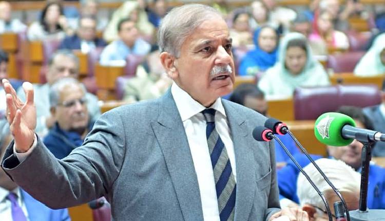 ‘Pakistan’s Economic Woes Likely To Mount As Geopolitical Risks Rise’