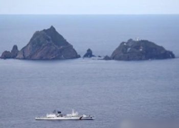 Seoul : A South Korean Coast Guard ship patrols near the country's easternmost Dokdo Islets on Sept. 2, 2021, eight days ahead of the 68th anniversary of Korea Coast Guard Day.(Yonhap/IANS)