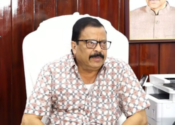 Minister Suresh Pujari