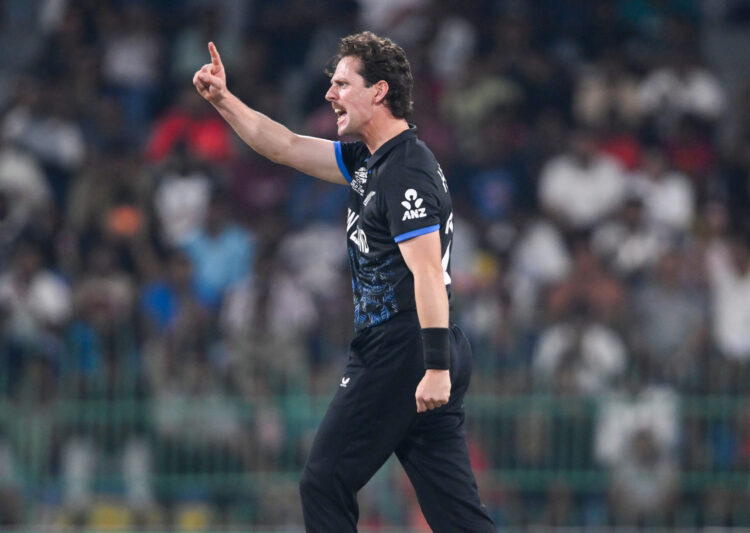 Colombo: New Zealand's Matt Henry celebrates the dismissal of England's Philip Salt during the ICC Men's T20 World Cup 2026 match between England and New Zealand at R. Premadasa Stadium, Colombo, Friday, February 27, 2026. (IANS/Biplab Banerjee)