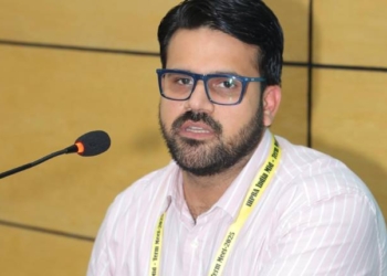 Dr Kartik Sahni