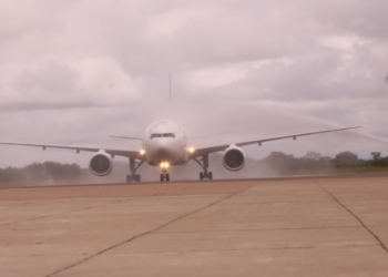 HARARE, Jan. 20, 2020 (Xinhua) -- A Boeing 777-200 aircraft arrives at the Robert Gabriel Mugabe International Airport in Harare, Zimbabwe, Jan. 20, 2020. Zimbabwe's state-owned airline, Air Zimbabwe, on Monday took delivery of one of the two Boeing 777-200 aircrafts bought by government from Malaysia as part of efforts to revive its struggling national carrier. (Photo by Shaun Jusa/Xinhua/IANS)