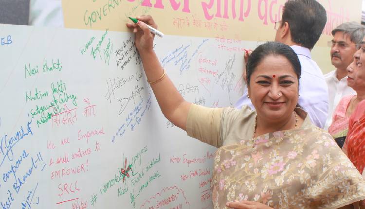 Delhi CM Takes Part In Signature Campaign For Women’s Reservation Bill; Urges For Role Of Females In Policy-Making