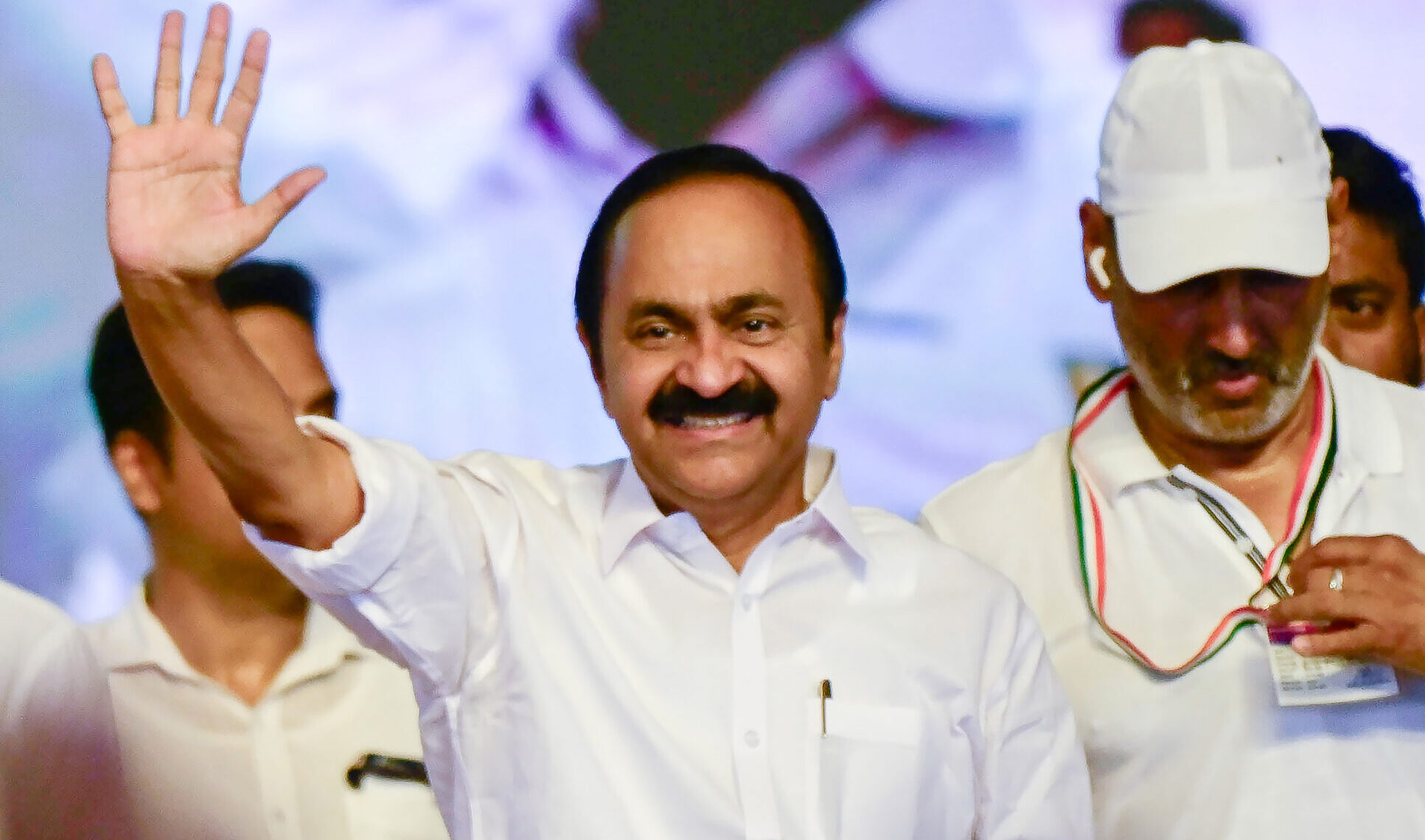 Thiruvananthapuram: Newly sworn-in Kerala Chief Minister V.D. Satheesan waves to the gathering during the swearing-in ceremony of the state government, in Thiruvananthapuram on Monday, May 18, 2026. (Photo: IANS)