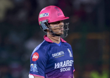 Jaipur: Rajasthan Royals' Yashasvi Jaiswal walks off the field after his dismissal during the Indian Premier League 2026 match between Rajasthan Royals and Delhi Capitals at Sawai Mansingh Stadium in Jaipur on Friday, May 01, 2026. (Photo: IANS/Rajkumar)