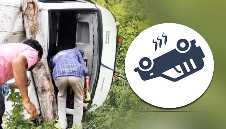 Marriage Party Van Overturns