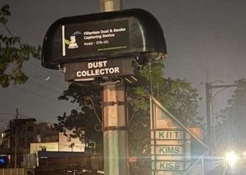 Solar-Powered Dust Collectors