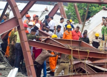 Kolkata Warehouse Roof Collapse