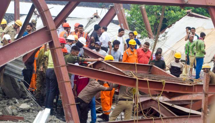 Kolkata Warehouse Roof Collapse