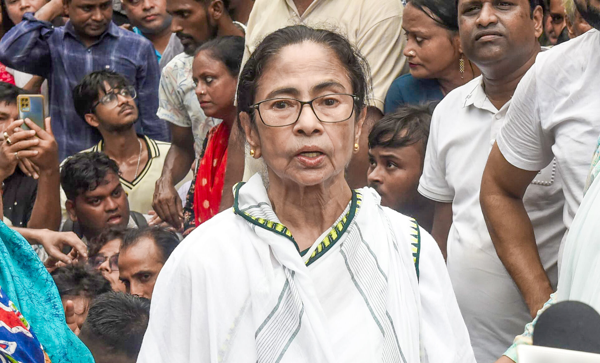 Kolkata: Former West Bengal Chief Minister and Trinamool Congress (TMC) Chairperson Mamata Banerjee addresses the media at Hazra during a TMC protest march over the alleged rape and murder of a minor in Baruipur, in Kolkata on Wednesday, July 8, 2026. (Photo: IANS)