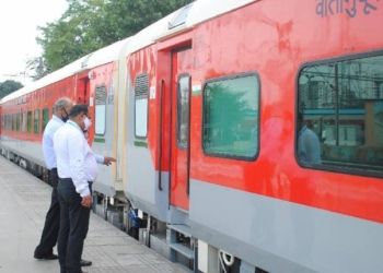 Train Connectivity