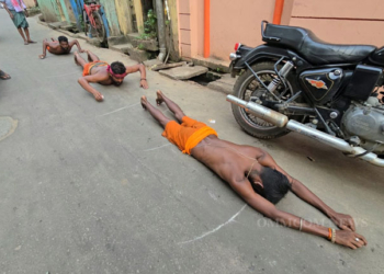 5 Devotees Take Arduous ‘Sashtang Pranam’ Journey From Kataka To Puri