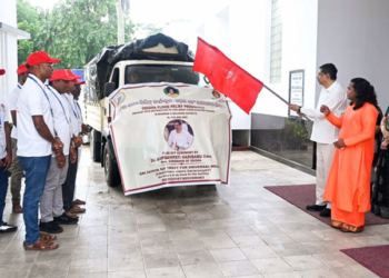 Odisha Guv Flags Off Relief Materials For Flood-Hit Families In Bhadrak, Baleshwar