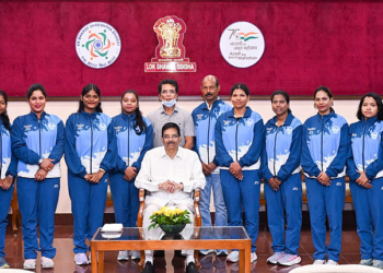 Odisha Women Conquer Mount Yunam, Governor Hails Feat