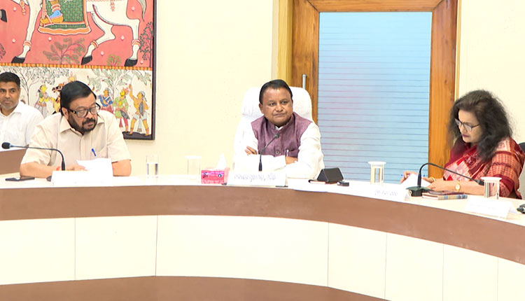 CM Majhi Holds High-Level Meeting On Development Of Puri Gobardhan Peeth