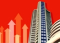 stock market bull and bear. (Infographics : Pinaki Paul)