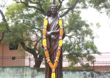 Nandini Satpathy—statue – Katak Municipal Corporation