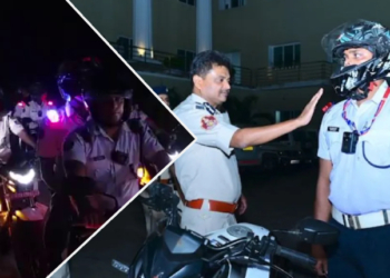 Shoulder-Mounted Blinking Lights