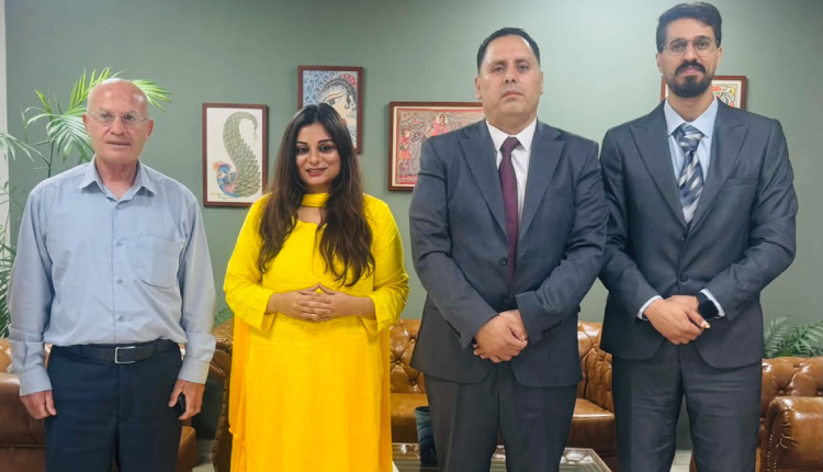 India, Palestine