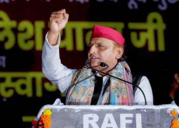 Raebareli: Samajwadi Party National President Akhilesh Yadav during the PDA Rath Yatra ahead of the Uttar Pradesh Assembly elections, in Raebareli on Friday, September 25, 2026. (Photo: IANS/X/@samajwadiparty)